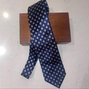 NWT Jos A Bank Classic Navy Sailboat Pattern Men's Tie Silk necktie